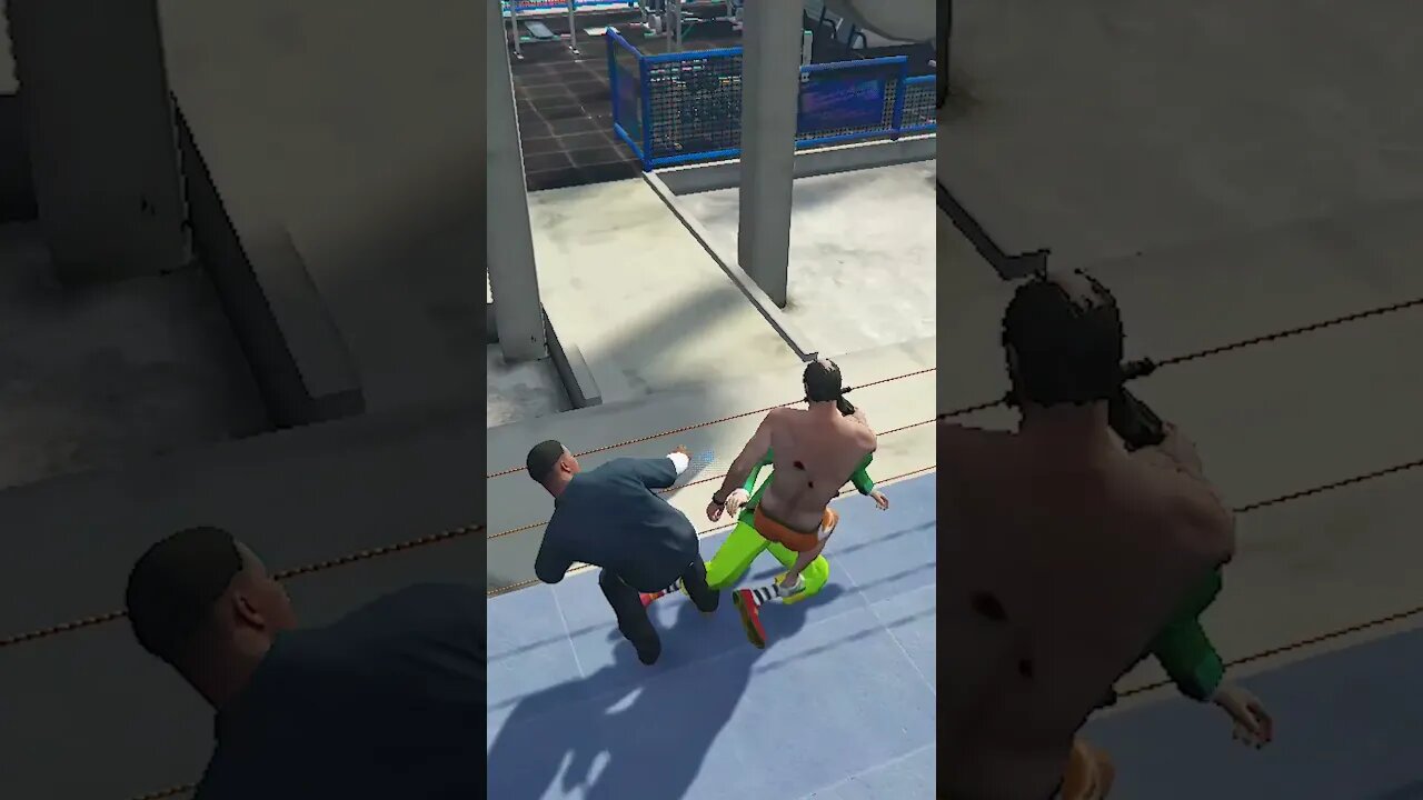 Beating up the clown in GTAV 😂