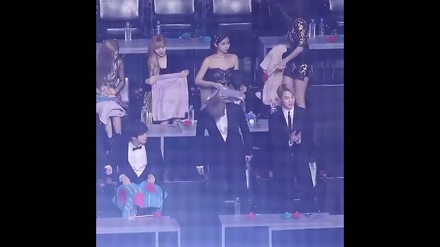 Blackpink lisa confused for a moments!