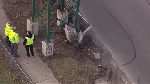 Truck slams into Pontiac pedestrian bridge