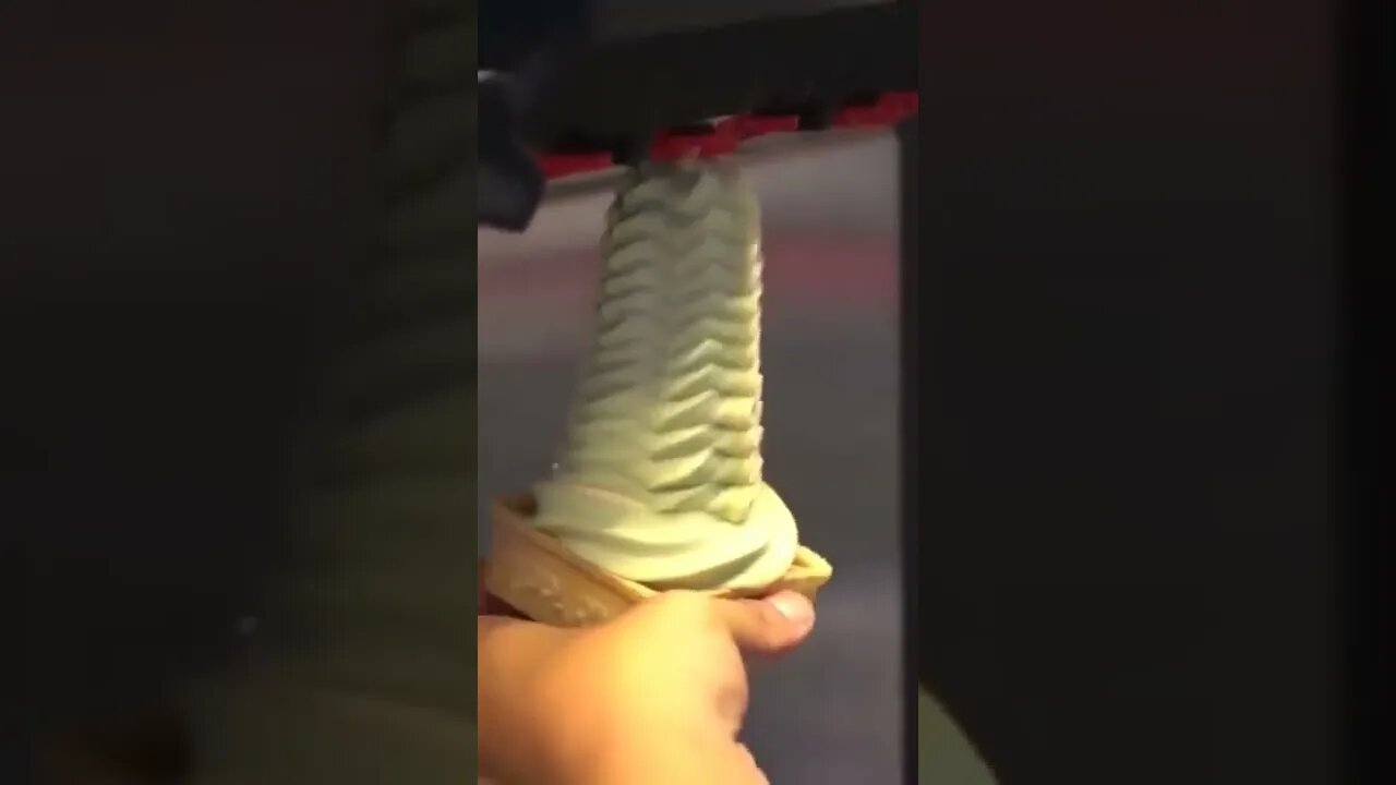 Making The Biggest Ice Cream / Time Relax Satisfying