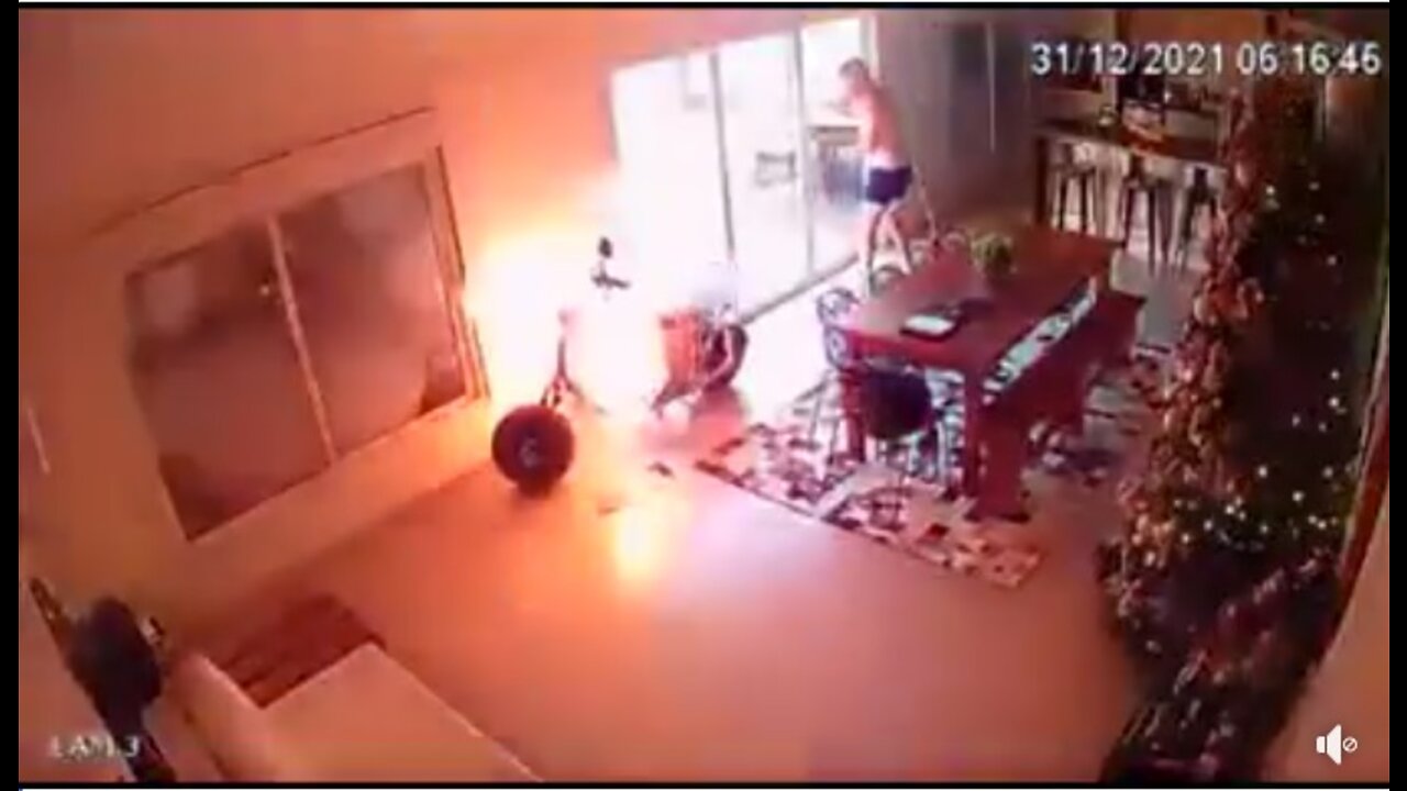 E-Schrott - Voll am Arsch