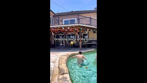 Drowning prank 😂|| #funny #funnyreels #trending #viral #Keemokaziofficial