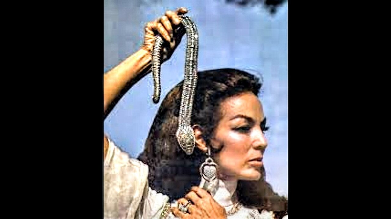 María Félix Practicaba Satanismo