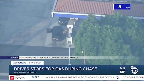 Driver stops for gas during high-speed pursuit