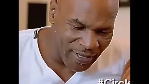 Brothas Sugar Ray Leonard and Mike Tyson pay homage to the greatest Muhammad Ali. ✊🏿