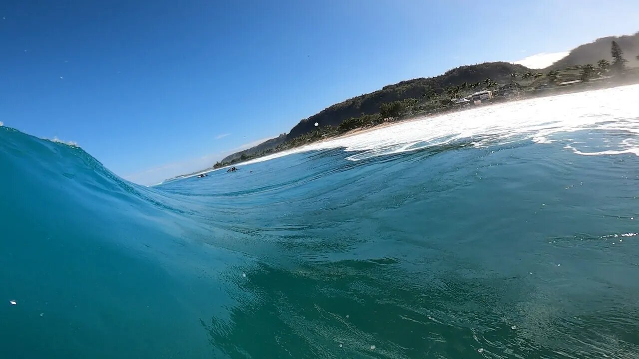 POV RAW CLIPS SURFING A WILD HEAT IN THE PIPE MASTERS NO PRIORITY