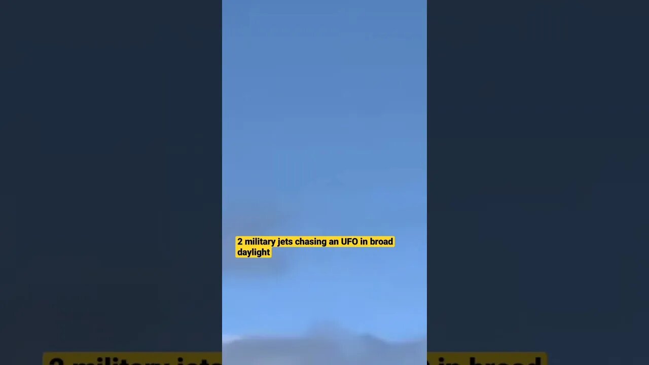 2 military jets chasing an UFO in broad daylight