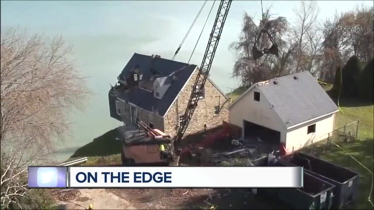 Record lake levels eroding shorelines, leading to destruction of Wisconsin house as new records are expected