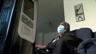 Tenants at California Park East Apartments using ovens, space heaters, extra blankets to keep warm