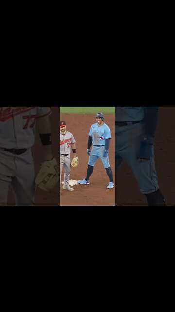 George Springer pulls a fast one in MLB 🤣🤣