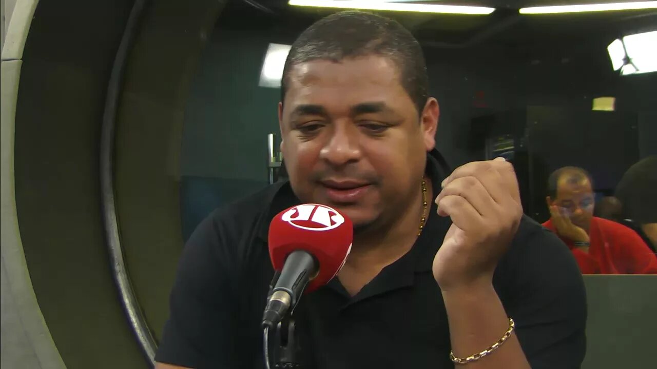 Vampeta vê Corinthians "favoritíssimo" contra Galo
