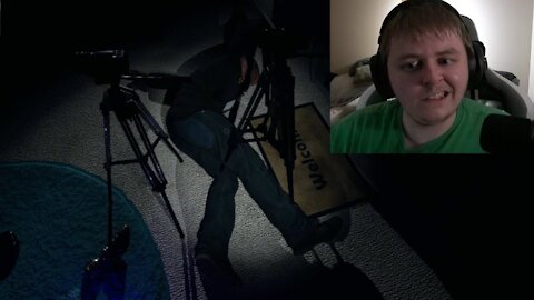 IT'S IN THE FUDGE ROOM!!! - Phasmophobia: Part 16