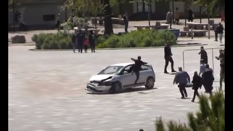 Viral now! Brutal intervening in the square in Tirana, Capital of Albania