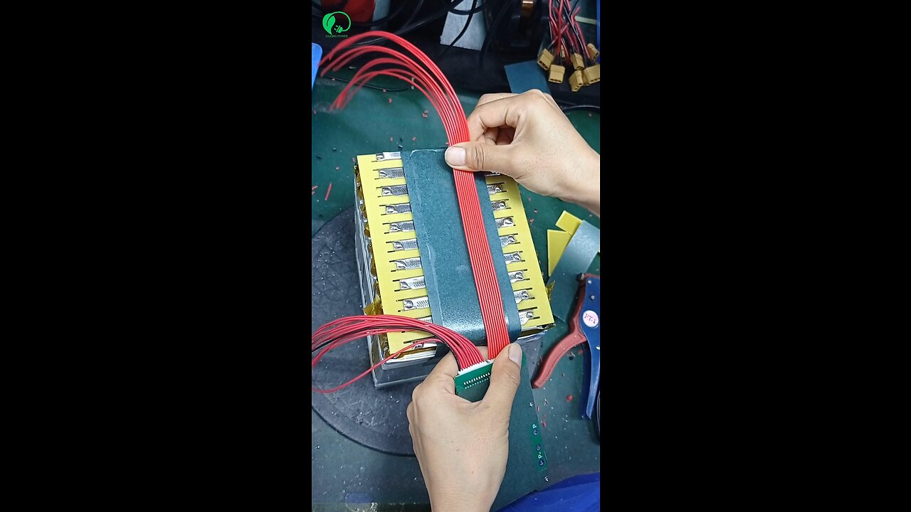 Unraveling the wire maze: Unveiling the secret wiring inside batteries!