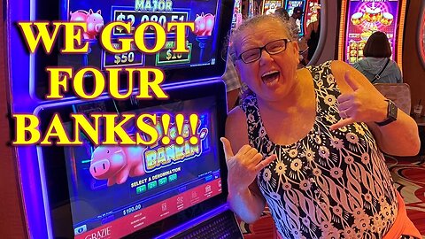 Slot Play - Piggie Bankin', Lock-it-Link - I GOT FOUR BANKS!!!