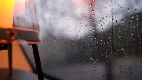 8 ++++ Camping alone in the car on the day of the typhoon