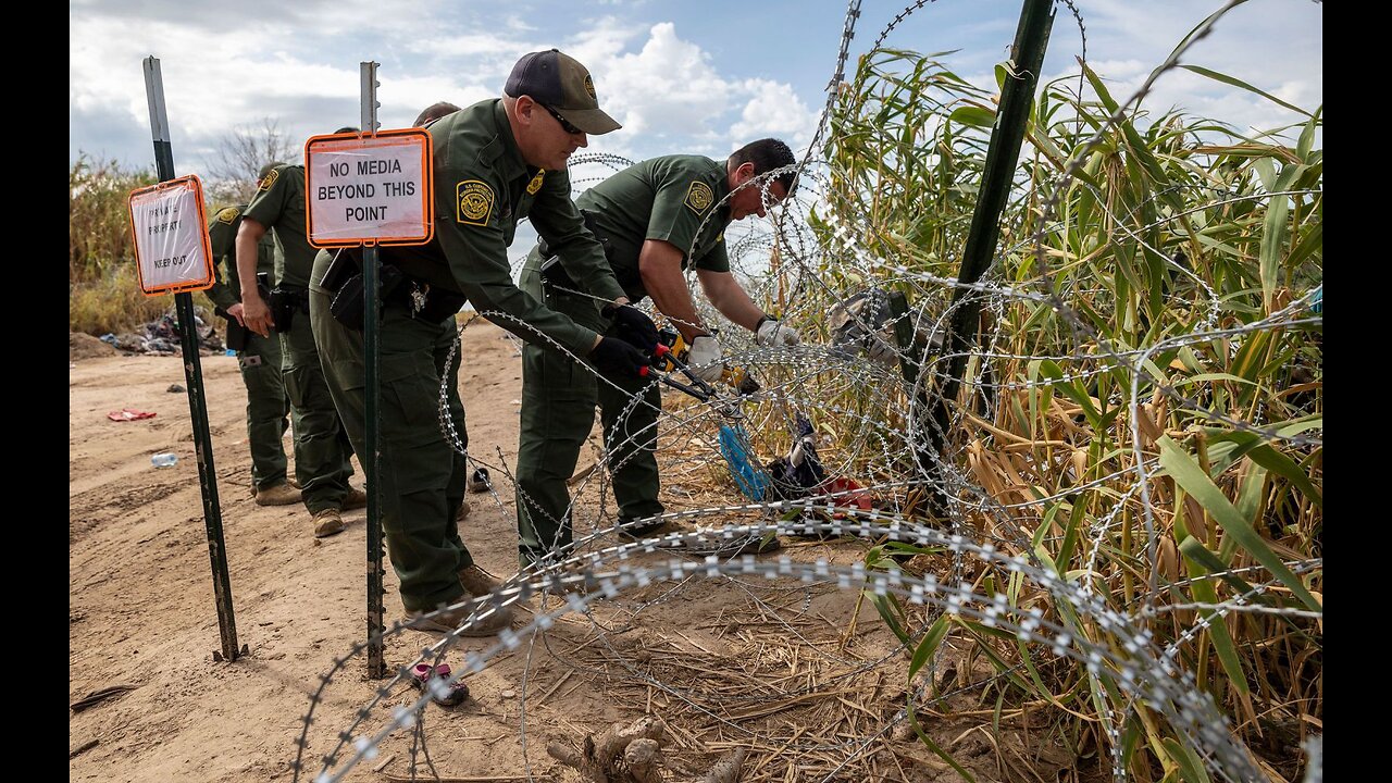 Abbott Delivers Blistering Statement to Biden After Supreme Court Rules Texas To Remove Barbed Wire