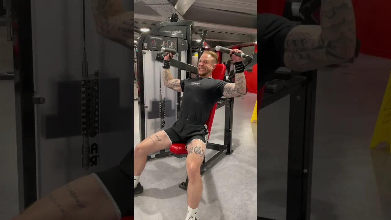 PUSH IT TO THE LIMITS #youtuber #fitnesslife #gymworkout #viral #gym #gymroutine #bodybuilding
