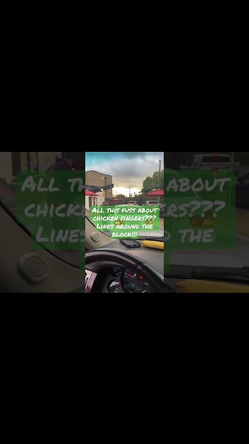 Long ass line for #canes