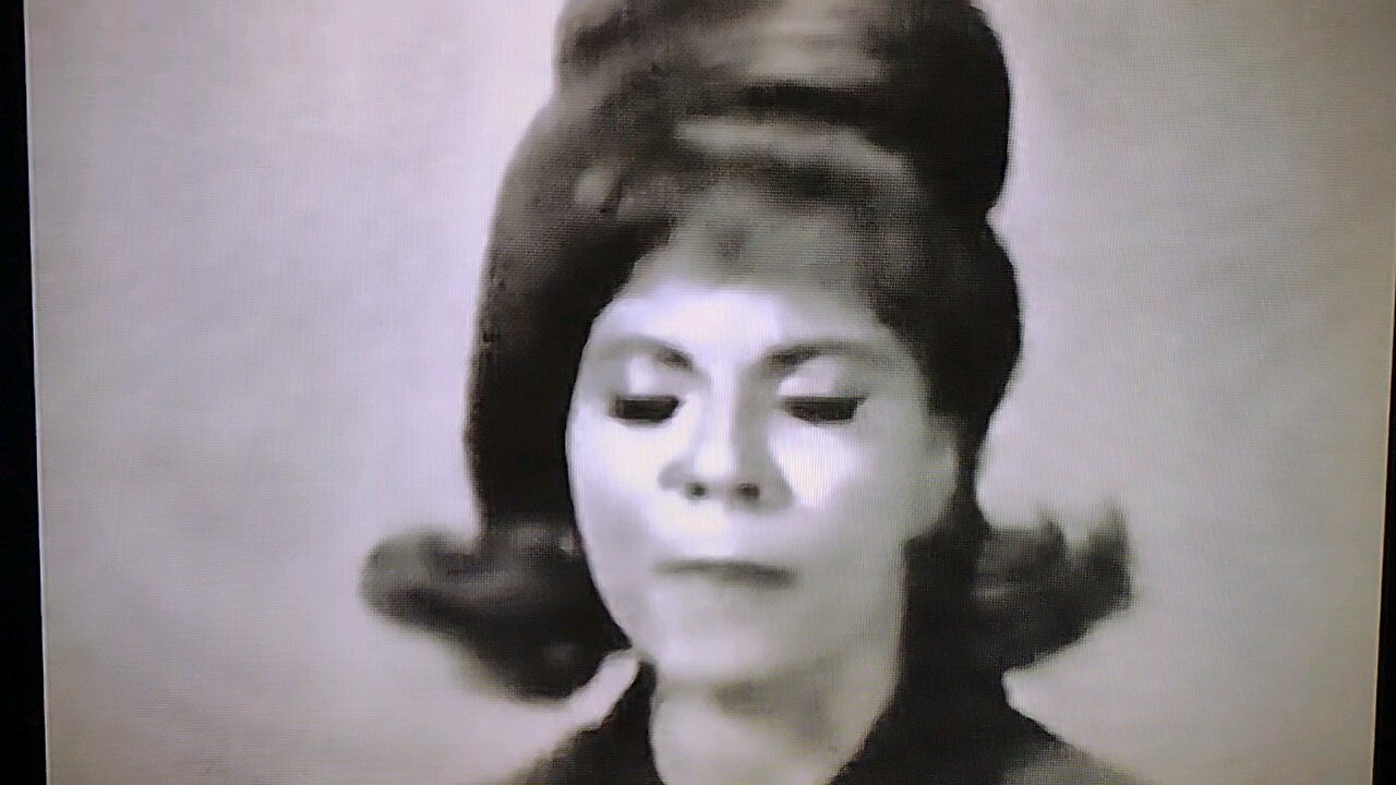 Leslie Uggams 1965 I Know A Place Live