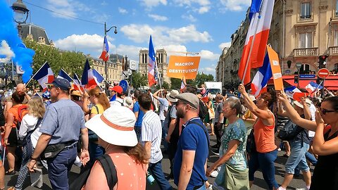 Manifestation pour le FREXIT Place Denfert Rochereau à Paris le 08/07/2023 - Vidéo 12