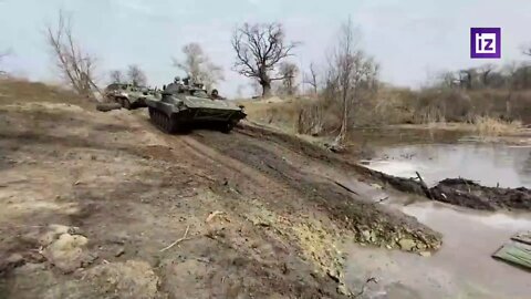 Russian military equipment goes through the Seversky Donets