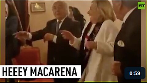 Hillary Clinton fails to dance the Macarena