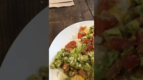 🧄🥖🧀🥑🍅🍚🔥🔥🔥