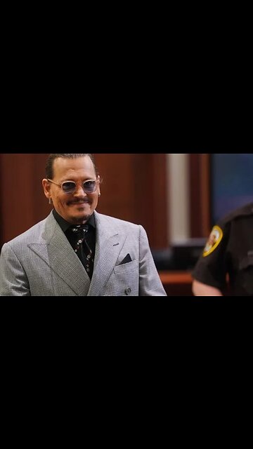 Johnny Depp Doesn't Want to Look at Amber Heard