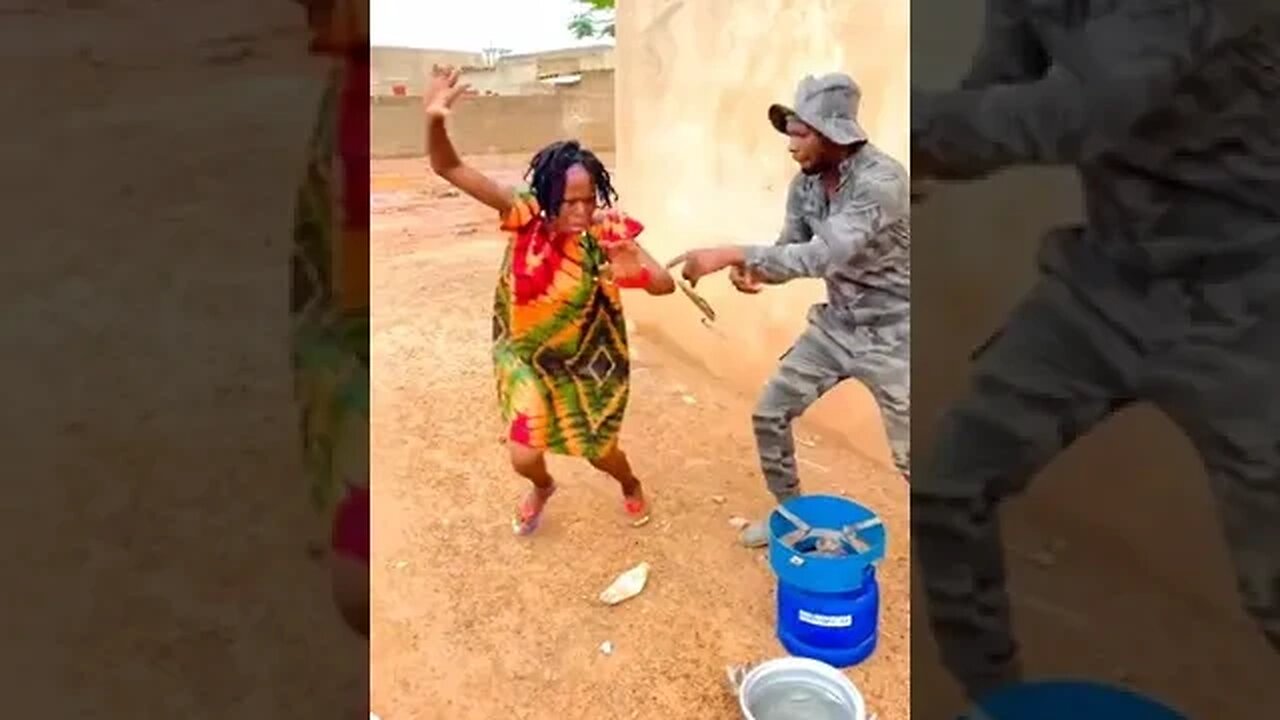 the best selling comedy skit I've seen ✌️