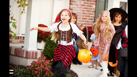 You offend Jesus when your children go 'Trick or Treat'