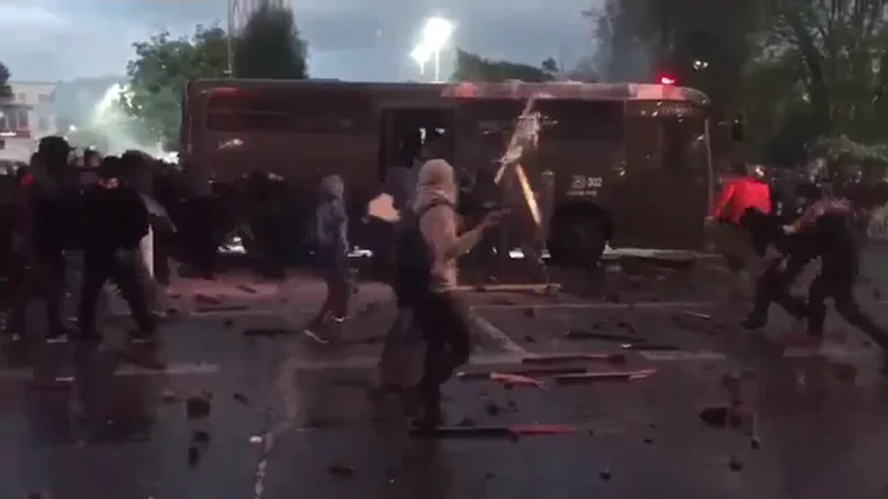 Golpe militar 2022 Cidade em chamas