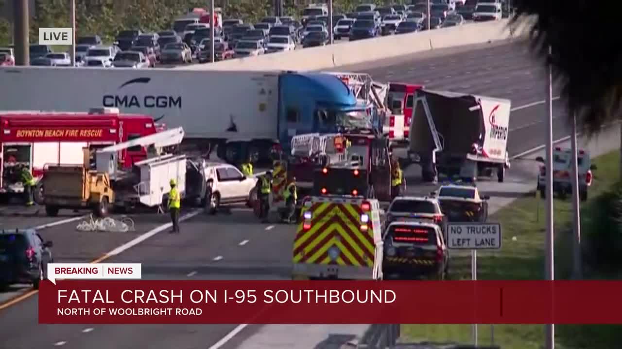 Fatal wreck involving semi on I-95 southbound in Boynton Beach creates heavy delays