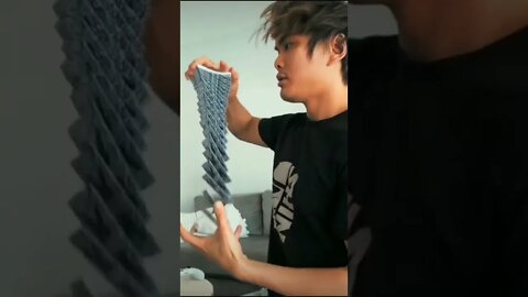 Satisfying card trick