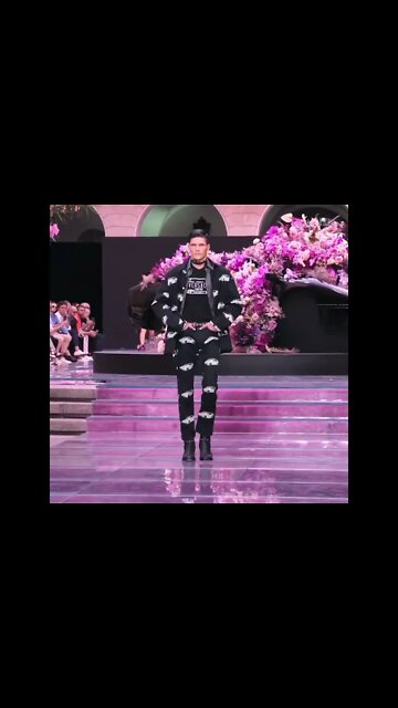 Islamdulatov in Versace Spring/Summer 2020 Menswear FashionShow
