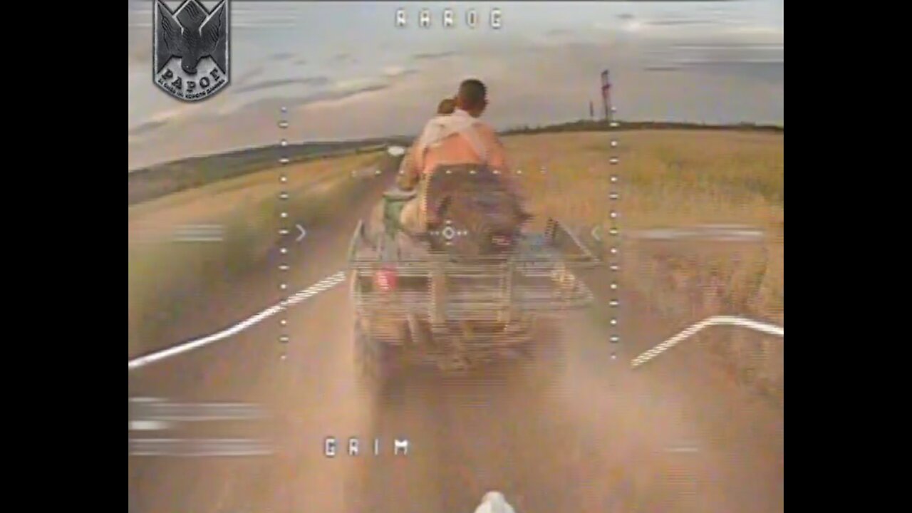 Ukranian FPV vs Russian soldiers on ATV