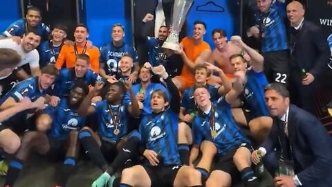 Atalanta:giocatori festeggiano l’Europa League