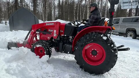 Alaska Snowstorm 8"- Snow Removal