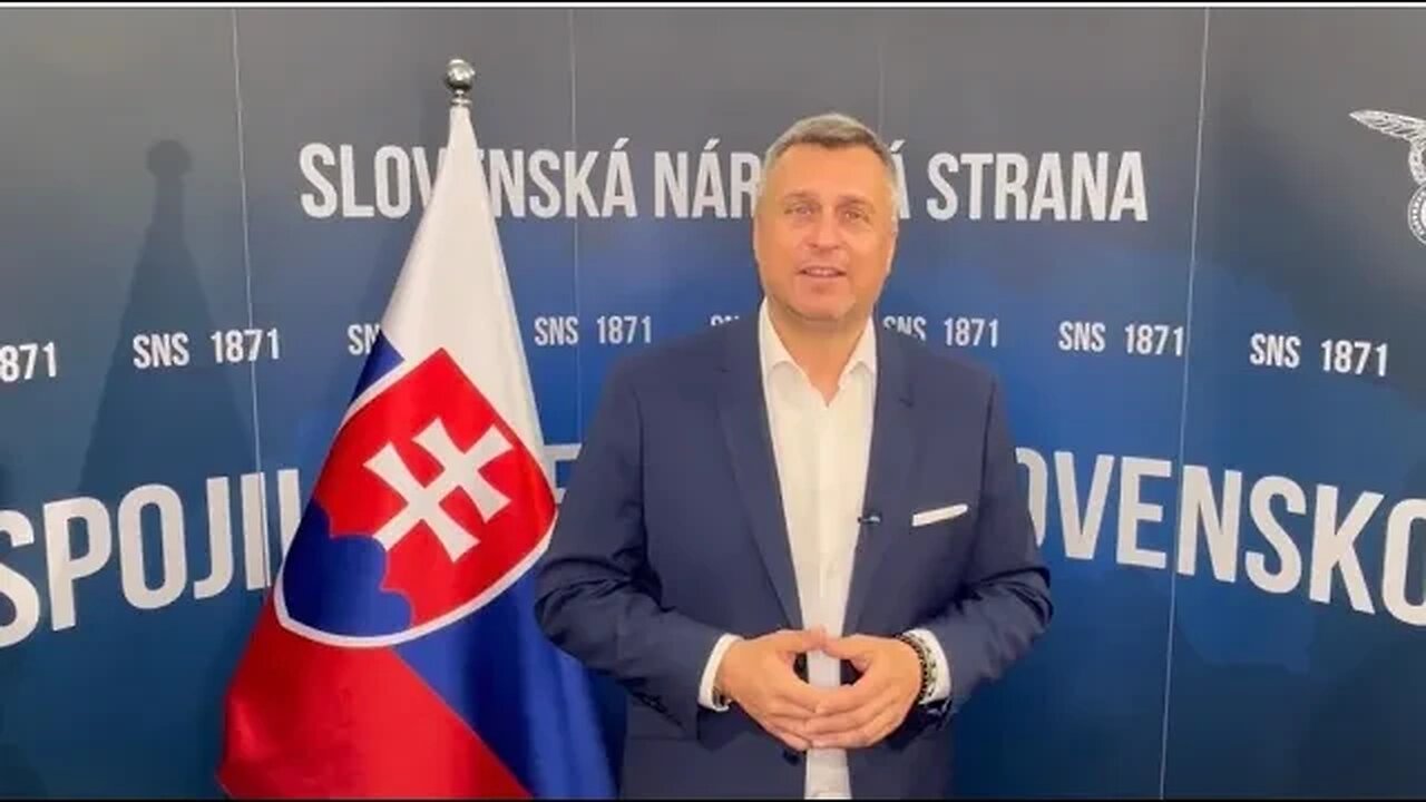 Macron nás oklamal.