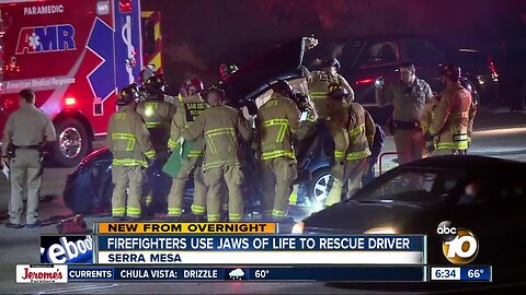 Driver rescued from car after crash on freeway in Serra Mesa