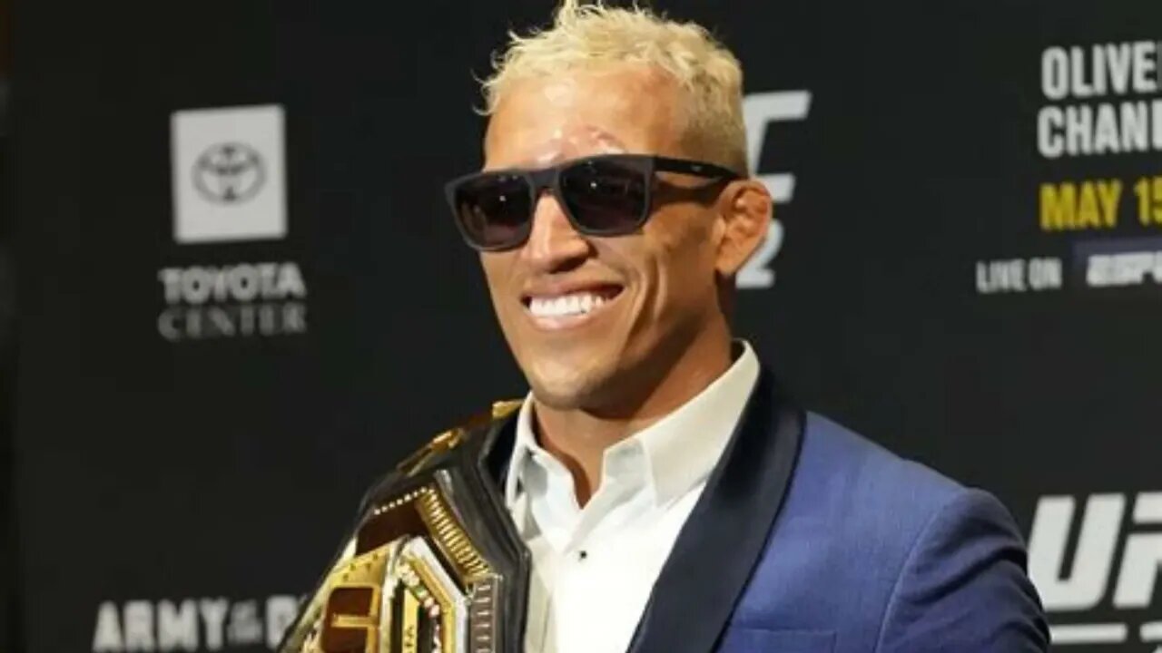 'Oscars do MMA' Charles do Bronx vence finalização do ano; confira os vencedores.