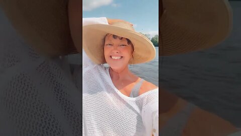 Fun in the sun 😎💋