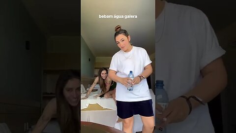 bebam água galera