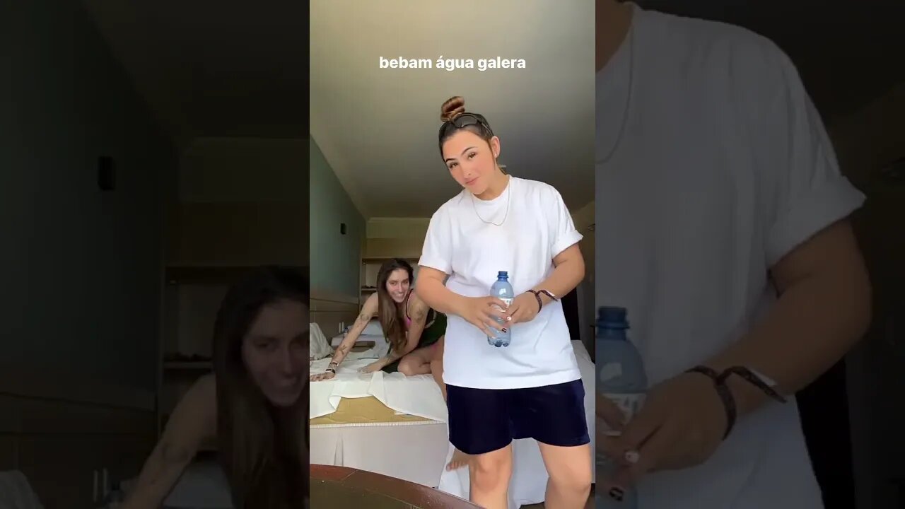 bebam água galera