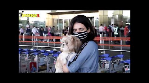 Gauahar Khan, Karishma Tanna, Dhvani Bhanushali & Ram Charan Snapped at the Airport | SpotboyE