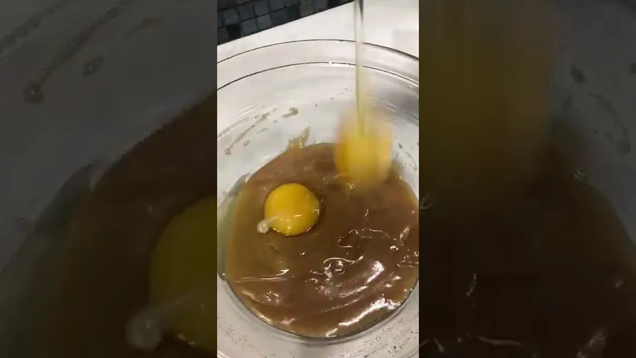Easy Banana Bread tiktok twpaljor