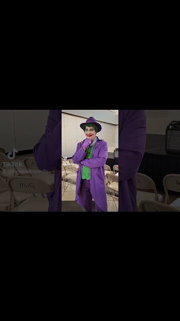 🃏 #DALEK VS #JOKER #COSPLAYER #COSPLAY #DOCTORWHO #CROSSOVER #DALEKHAL #TARDIS #SUBSCRIBE #SHORTS