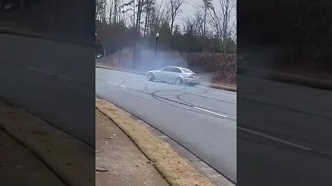 BMW M3 MELTING TYRES