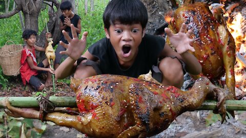 Primitive Technology - Eating Delicious In Jungle - Cooking Chicken