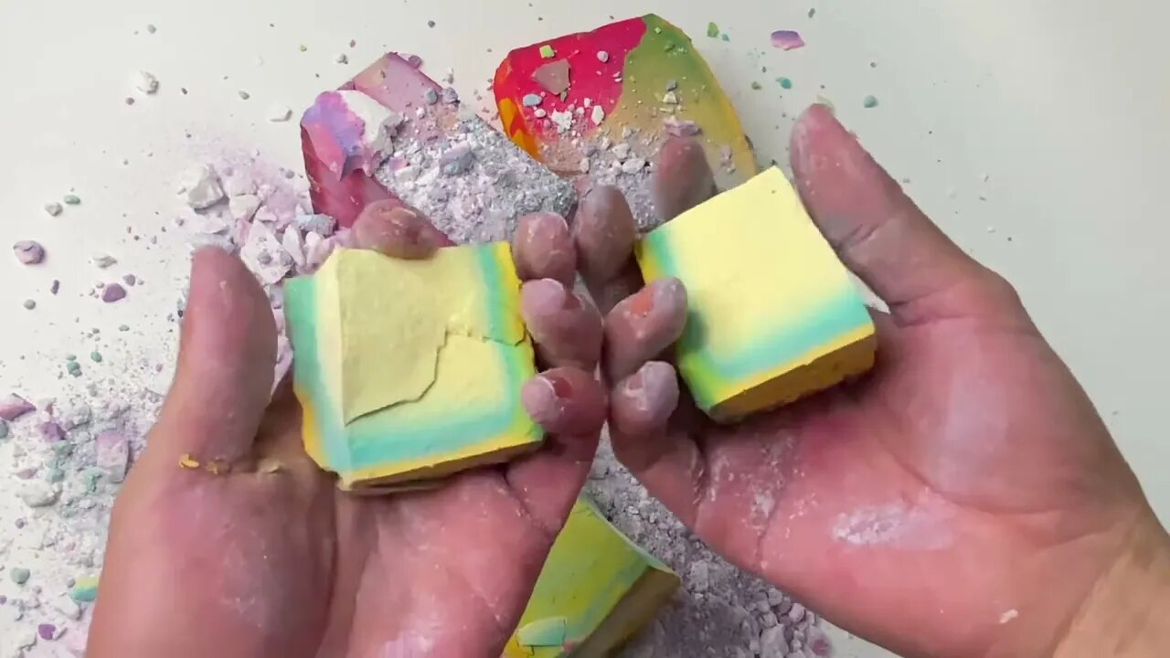 cripsy soft|multy colours|homemade gym chalk Crushing!!!